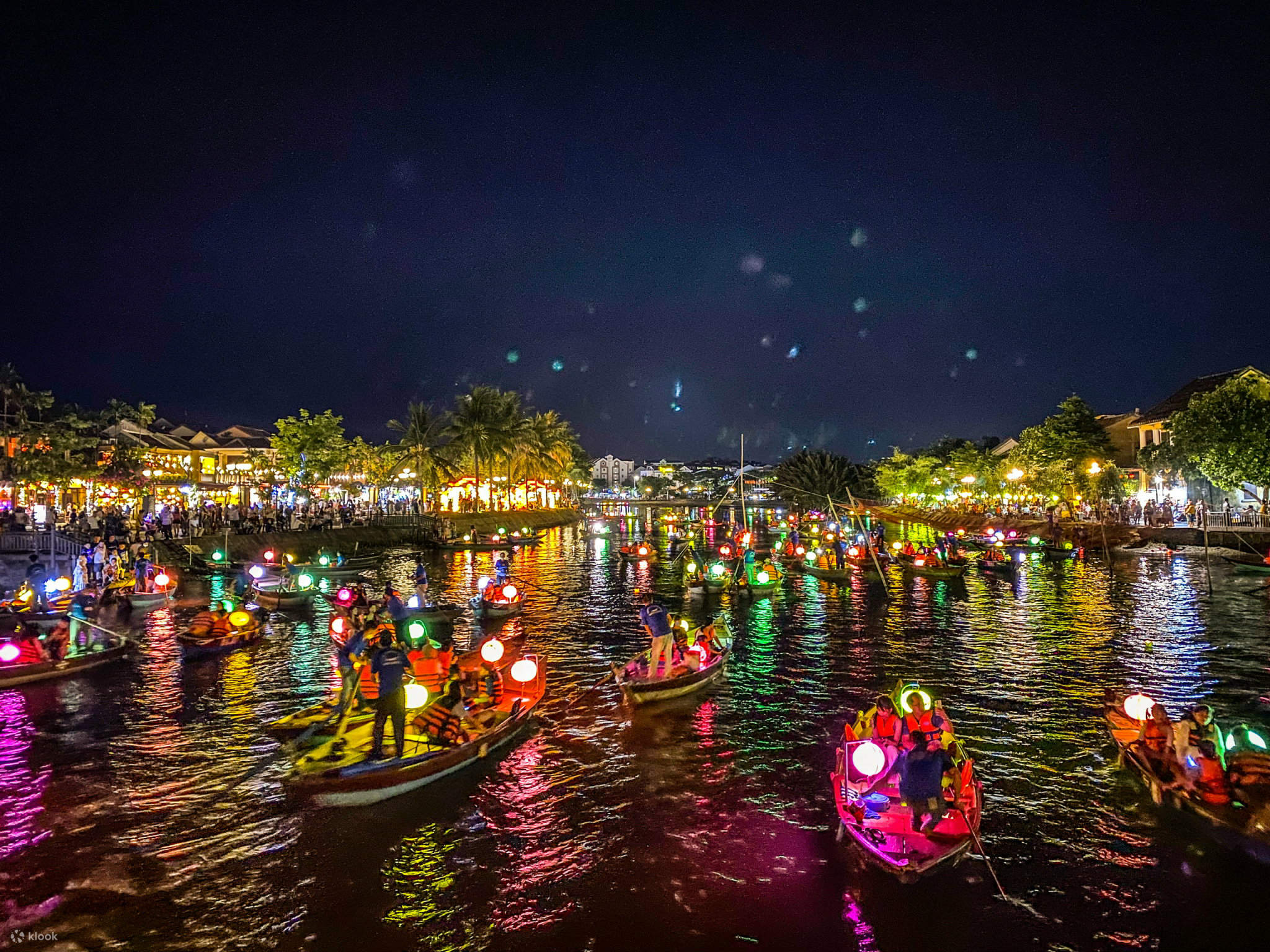 Nên du lịch Đà Nẵng hay Hội An? Trải nghiệm đi thuyền trên sông Thu Bồn